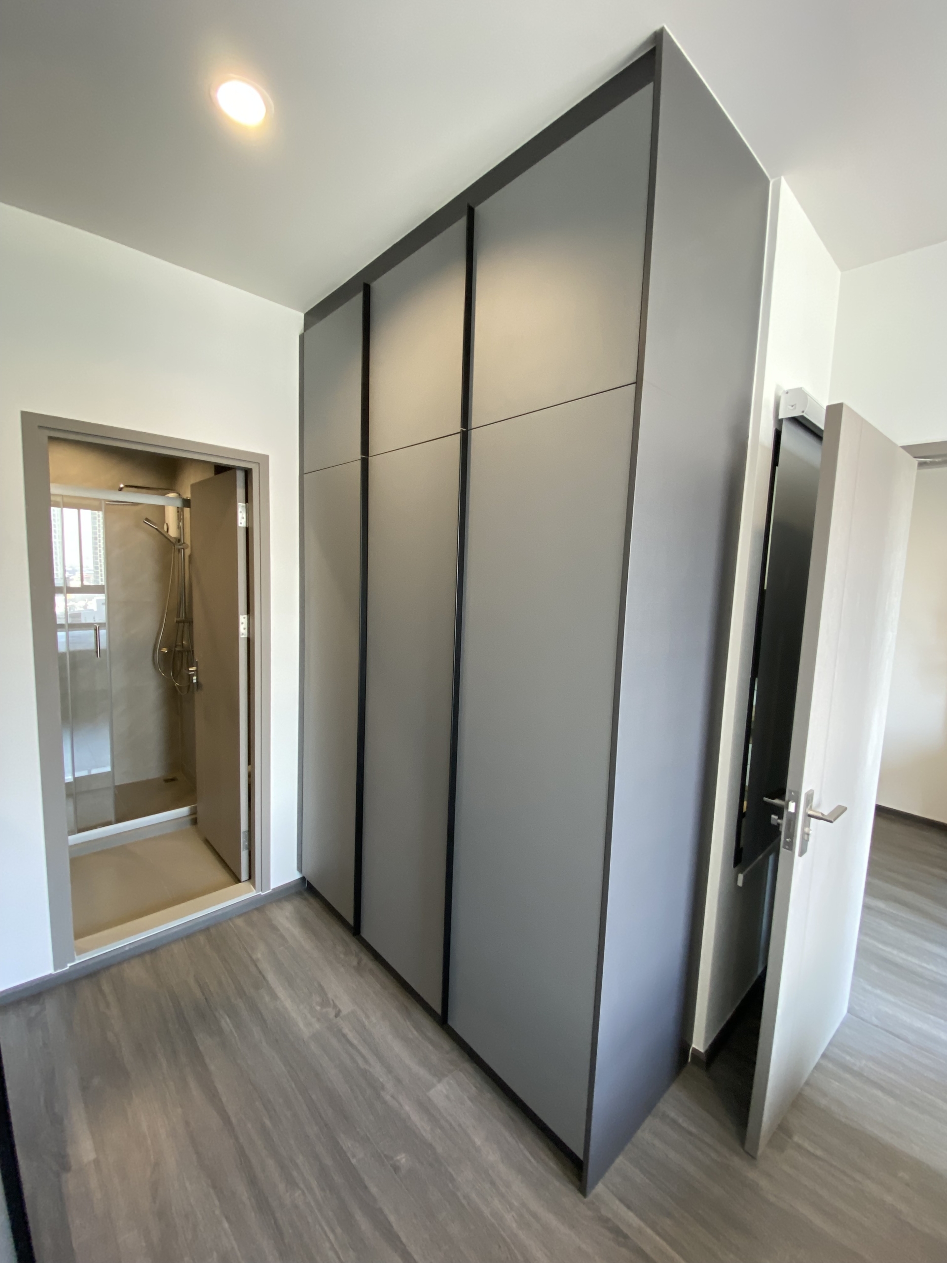 Fully furnished 1-bed 1-bath 35 sqm condo at Ideo Sukhumvit Rama 4 for rent at THB 24,000/month. Prime location near Phra Khanong BTS.