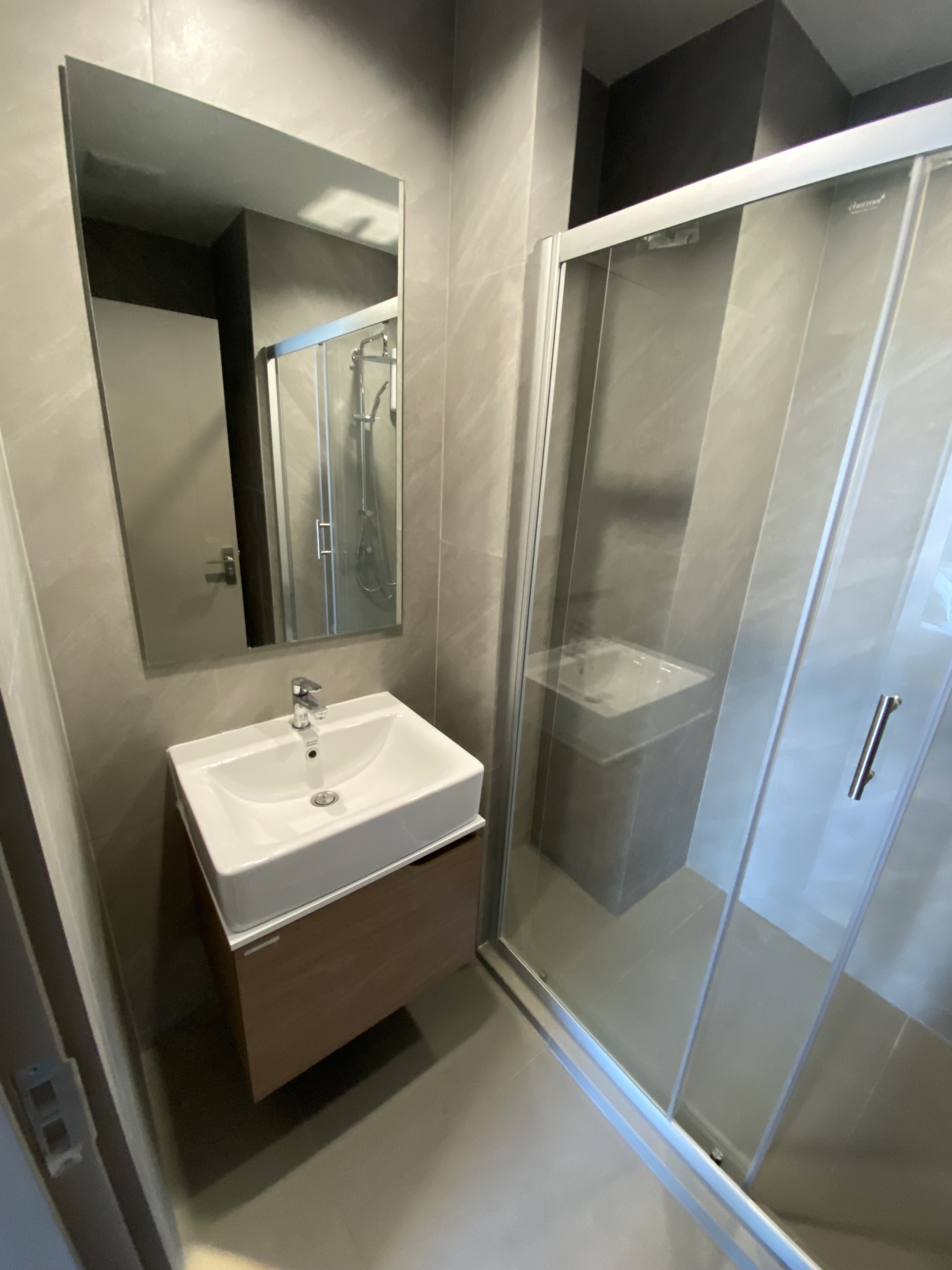 Fully furnished 1-bed 1-bath 35 sqm condo at Ideo Sukhumvit Rama 4 for rent at THB 24,000/month. Prime location near Phra Khanong BTS.