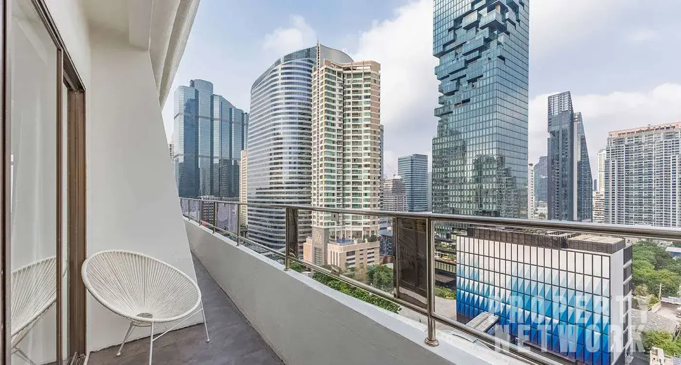 1-Bed, 2-Bath, 129 sqm Condo for Sale at Diamond Tower, Bang Rak, Bangkok – 16,900,000 THB, Near BTS Chong Nonsi Station