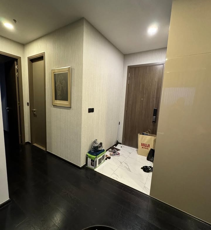 2-Bedroom, 2-Bathroom Condo for Rent/Sale at Park Origin Thonglor, 65 sqm, 73,000 THB/month or 17.3M THB, High Floor, Near BTS Thonglor, Luxury Living in Bangkok.