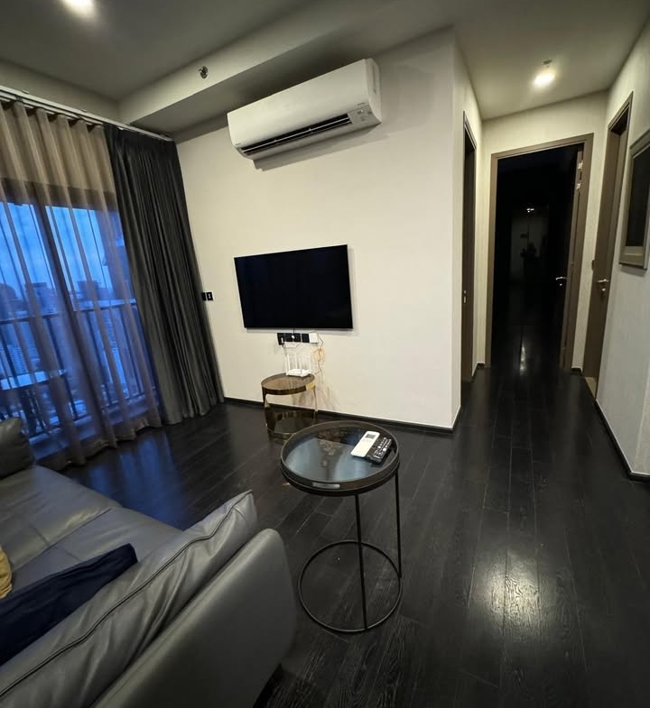2-Bedroom, 2-Bathroom Condo for Rent/Sale at Park Origin Thonglor, 65 sqm, 73,000 THB/month or 17.3M THB, High Floor, Near BTS Thonglor, Luxury Living in Bangkok.