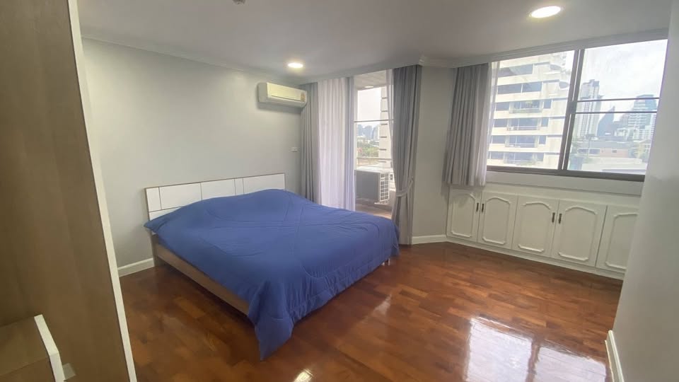 2-Bed, 2-Bath, 111.54 sqm Condo for Rent at Supalai Place Sukhumvit 39, 38,500 THB/Month, Near BTS Phrom Phong – Fully Furnished, Move-In Ready