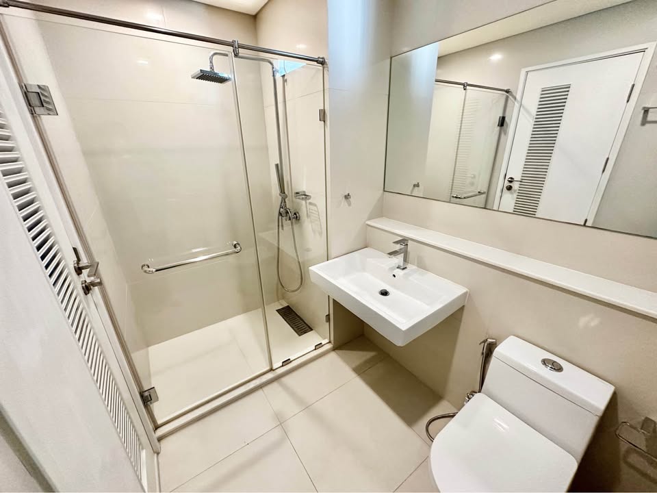 Stylish living room of 2-bedroom condo for rent at IVY Thonglor Bangkok with city view and modern furniture