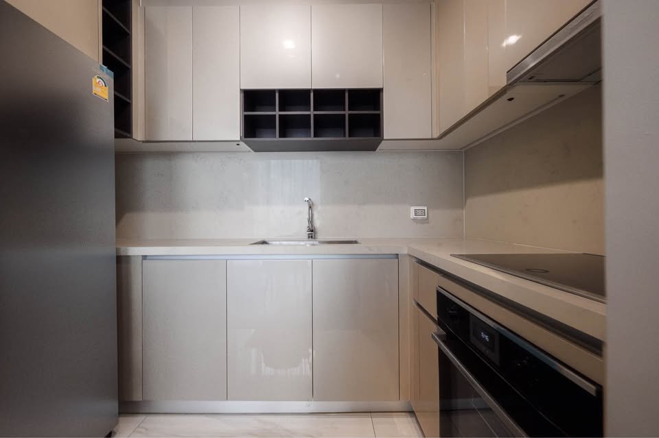 Stylish living room of luxury 2-bedroom condo at LAVIQ Sukhumvit 57 with European furniture and large windows near BTS Thong Lor