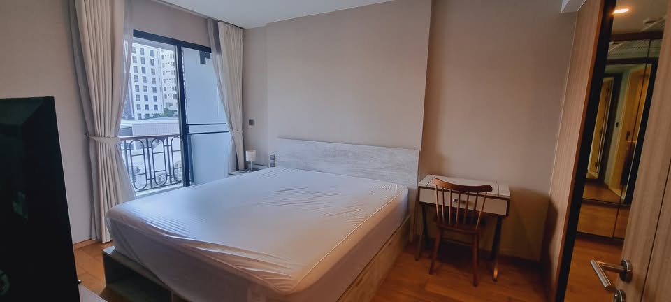 2-Bedroom, 2-Bathroom Condo for Rent at Na Vara Residence, 74.5 sqm, 60,000 THB/month, Fully Furnished, Near Chidlom BTS, Luxury Living in Lumphini, Pathum Wan.
