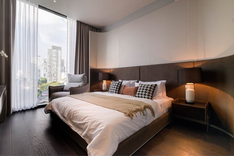 Stylish living room of luxury 2-bedroom condo at LAVIQ Sukhumvit 57 with European furniture and large windows near BTS Thong Lor