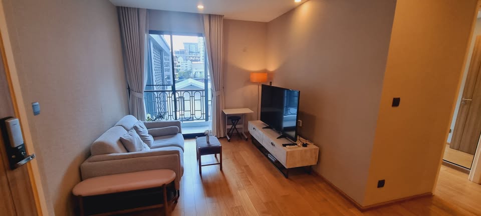 2-Bedroom, 2-Bathroom Condo for Rent at Na Vara Residence, 74.5 sqm, 60,000 THB/month, Fully Furnished, Near Chidlom BTS, Luxury Living in Lumphini, Pathum Wan.
