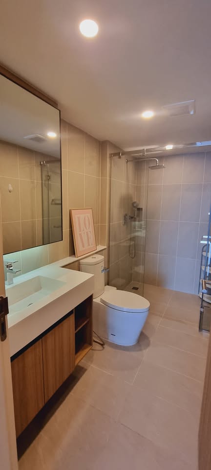 2-Bedroom, 2-Bathroom Condo for Rent at Na Vara Residence, 74.5 sqm, 60,000 THB/month, Fully Furnished, Near Chidlom BTS, Luxury Living in Lumphini, Pathum Wan.