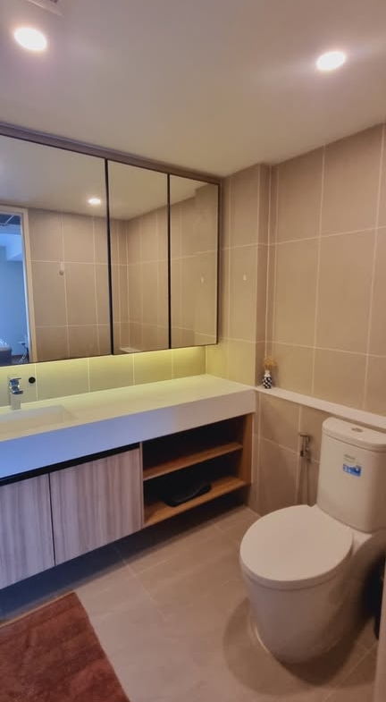 2-Bedroom, 2-Bathroom Condo for Rent at Na Vara Residence, 74.5 sqm, 60,000 THB/month, Fully Furnished, Near Chidlom BTS, Luxury Living in Lumphini, Pathum Wan.