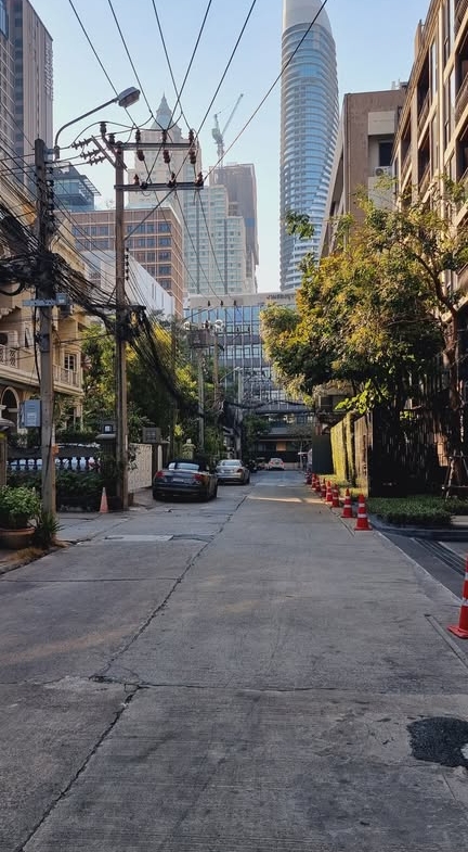 2-Bedroom, 2-Bathroom Condo for Rent at Na Vara Residence, 74.5 sqm, 60,000 THB/month, Fully Furnished, Near Chidlom BTS, Luxury Living in Lumphini, Pathum Wan.