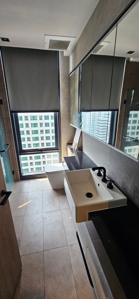 2-Bedroom, 1-Bathroom Condo for Rent at The Lofts Asoke, 75 sqm, ฿65,000/month, Fully Furnished, Near Phetchaburi MRT, Modern Living in Sukhumvit 21, Available Now.