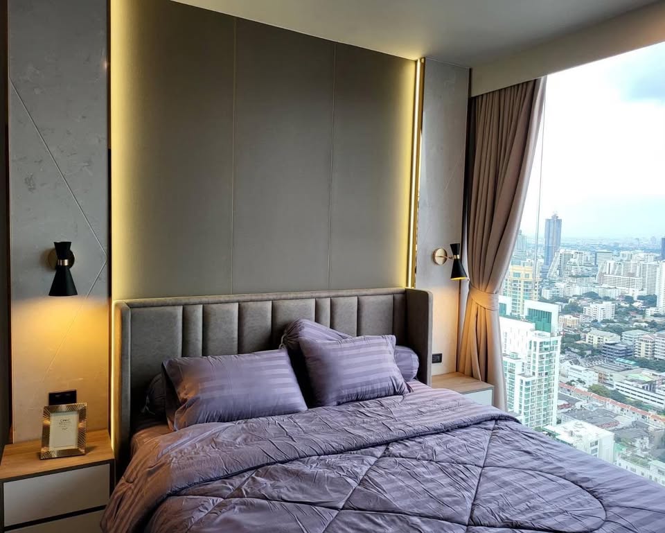 2-Bedroom, 2-Bathroom Duplex Condo for Rent at Celes Asoke, 91 sqm, ฿95,000/month, Fully Furnished, Near Sukhumvit MRT, Luxury Living in Sukhumvit 21, Available February 2025.