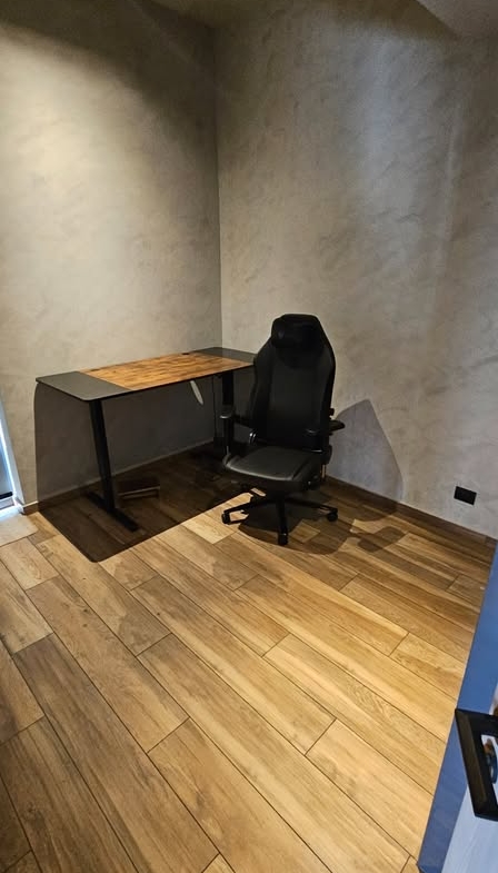 2-Bedroom, 1-Bathroom Condo for Rent at The Lofts Asoke, 75 sqm, ฿65,000/month, Fully Furnished, Near Phetchaburi MRT, Modern Living in Sukhumvit 21, Available Now.
