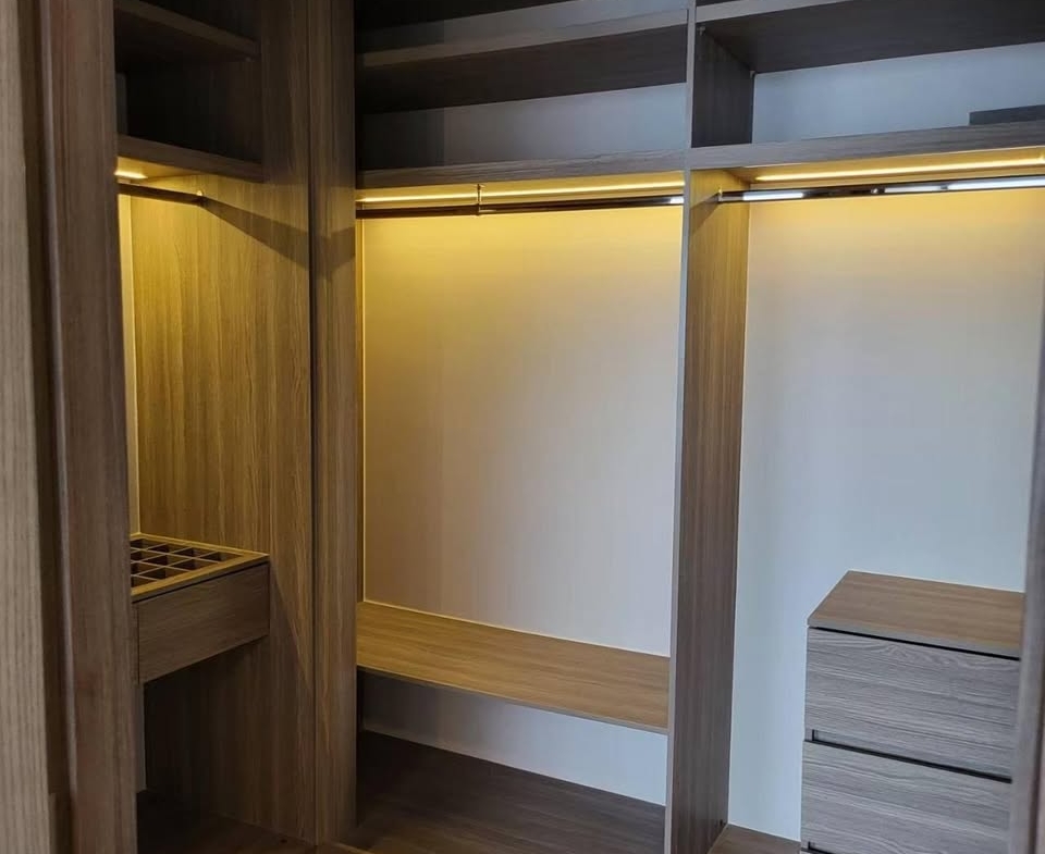 2-Bedroom, 2-Bathroom Duplex Condo for Rent at Celes Asoke, 91 sqm, ฿95,000/month, Fully Furnished, Near Sukhumvit MRT, Luxury Living in Sukhumvit 21, Available February 2025.