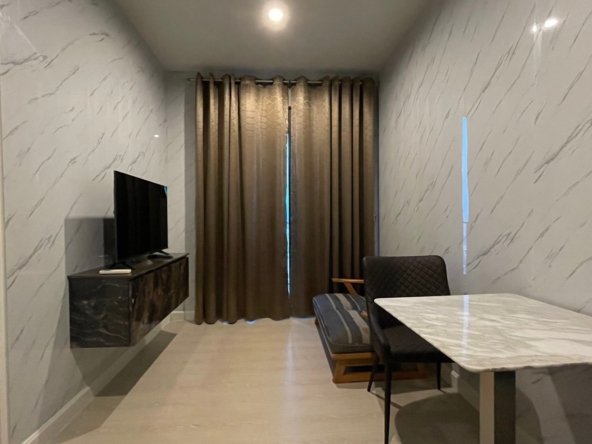 Modern 1-bed 1-bath 31 sqm condo at The Niche Pride Thonglor-Phetchaburi for rent at 17,000 THB monthly, fully furnished, near Thonglor & Phetchaburi Road.