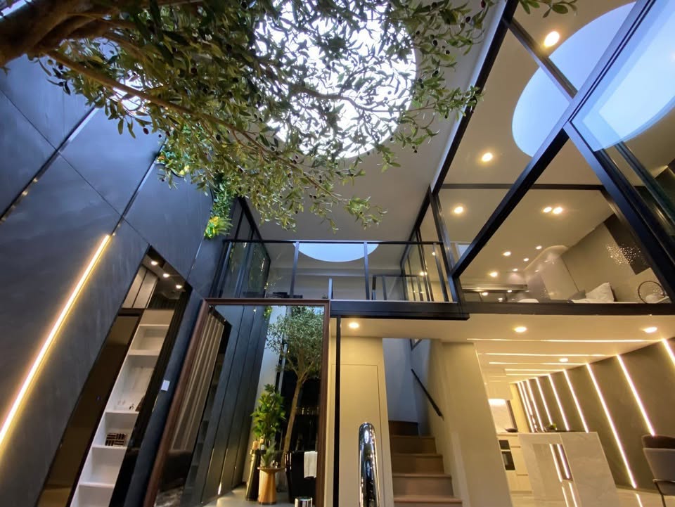 3-Bedrooms 2-Bathrooms 78 sqm Duplex at Origin Courtyard Thonglor for Sale 32M THB. High-floor units, garden views, branded residence, prime Thonglor location.