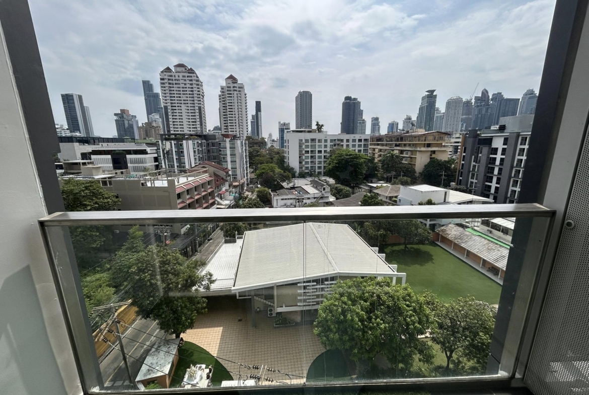 1-Bedroom, 1-Bath, 46 sqm Condo for Rent at Via 49, Sukhumvit – ฿35,000/month, Near Thonglor BTS
