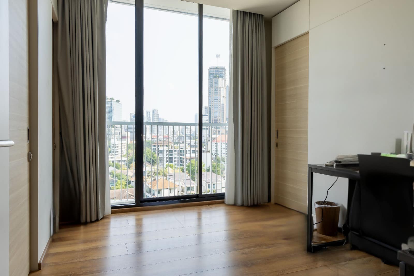 Luxury 2-bed, 2-bath condo at Park Origin Phrom Phong for rent. Fully renovated, 95 sqm, high floor, stunning views, premium amenities. Rent: 99,000 THB/month.