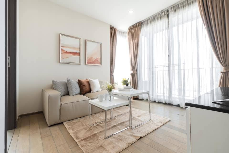 2-bedroom condo at Pyne by Sansiri, 68 sqm, 35th floor, near BTS Ratchathewi. Rent 49,000 THB/month. Fully furnished with pool, gym, and sauna.