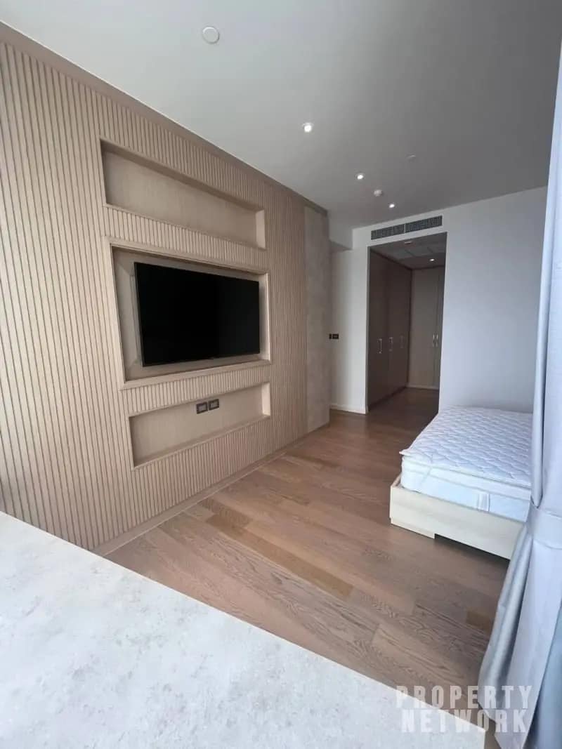 4 Bed, 3 Bath, 173.44 sqm Condo for Rent at Magnolias Waterfront Residences, BTS Krung Thon Buri, ฿180,000/month – Luxury Living with River Views