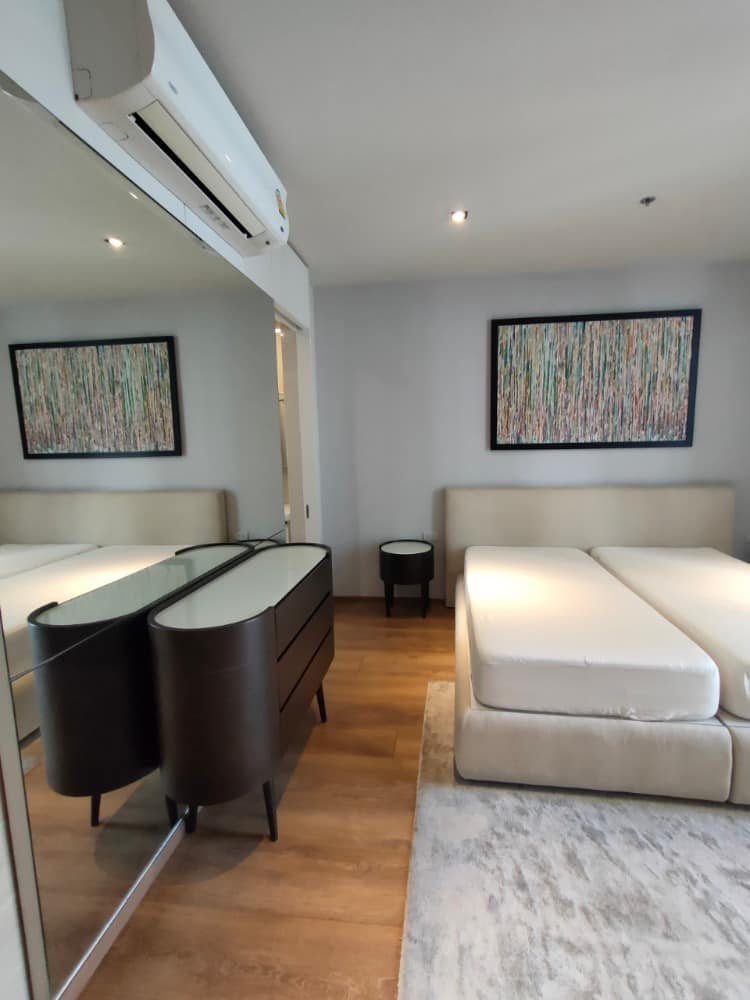 Luxury 2-bed, 2-bath condo at Park Origin Phrom Phong for rent. Fully renovated, 95 sqm, high floor, stunning views, premium amenities. Rent: 99,000 THB/month.