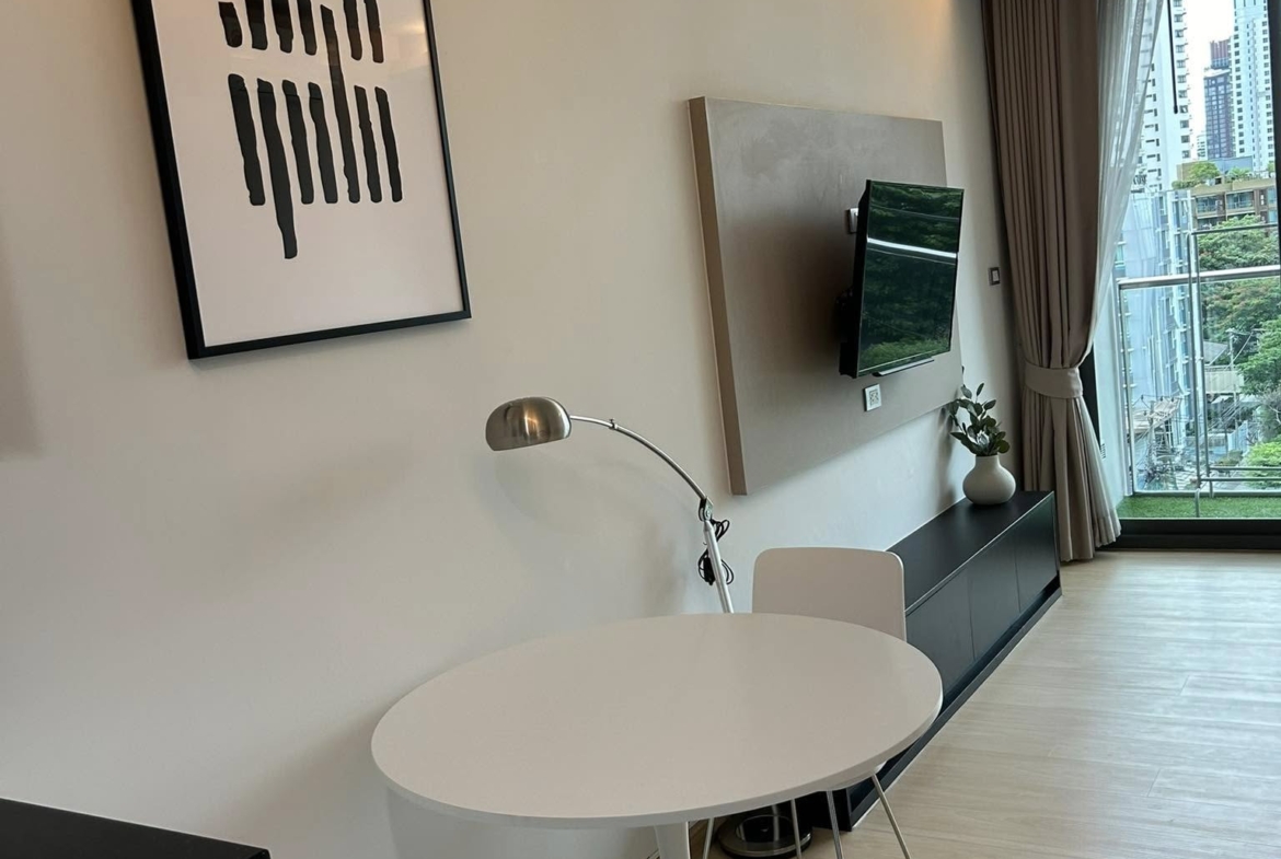 1-Bedroom, 1-Bath, 46 sqm Condo for Rent at Via 49, Sukhumvit – ฿35,000/month, Near Thonglor BTS