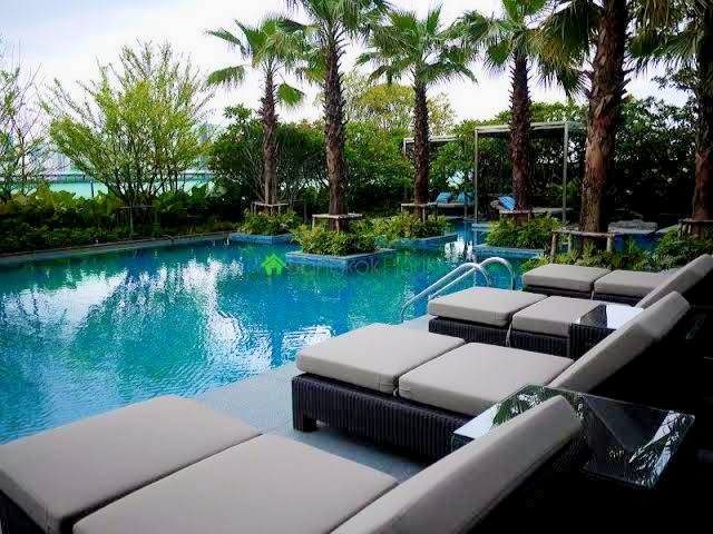 Stylish 1-bedroom condo at The Address Asoke, 45.02 sqm, 33rd floor, prime Asoke location. Fully furnished, top facilities, near MRT. For sale at 6.5MB.