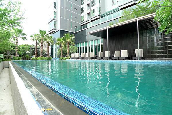 Stylish 1-bedroom condo at The Address Asoke, 45.02 sqm, 33rd floor, prime Asoke location. Fully furnished, top facilities, near MRT. For sale at 6.5MB.