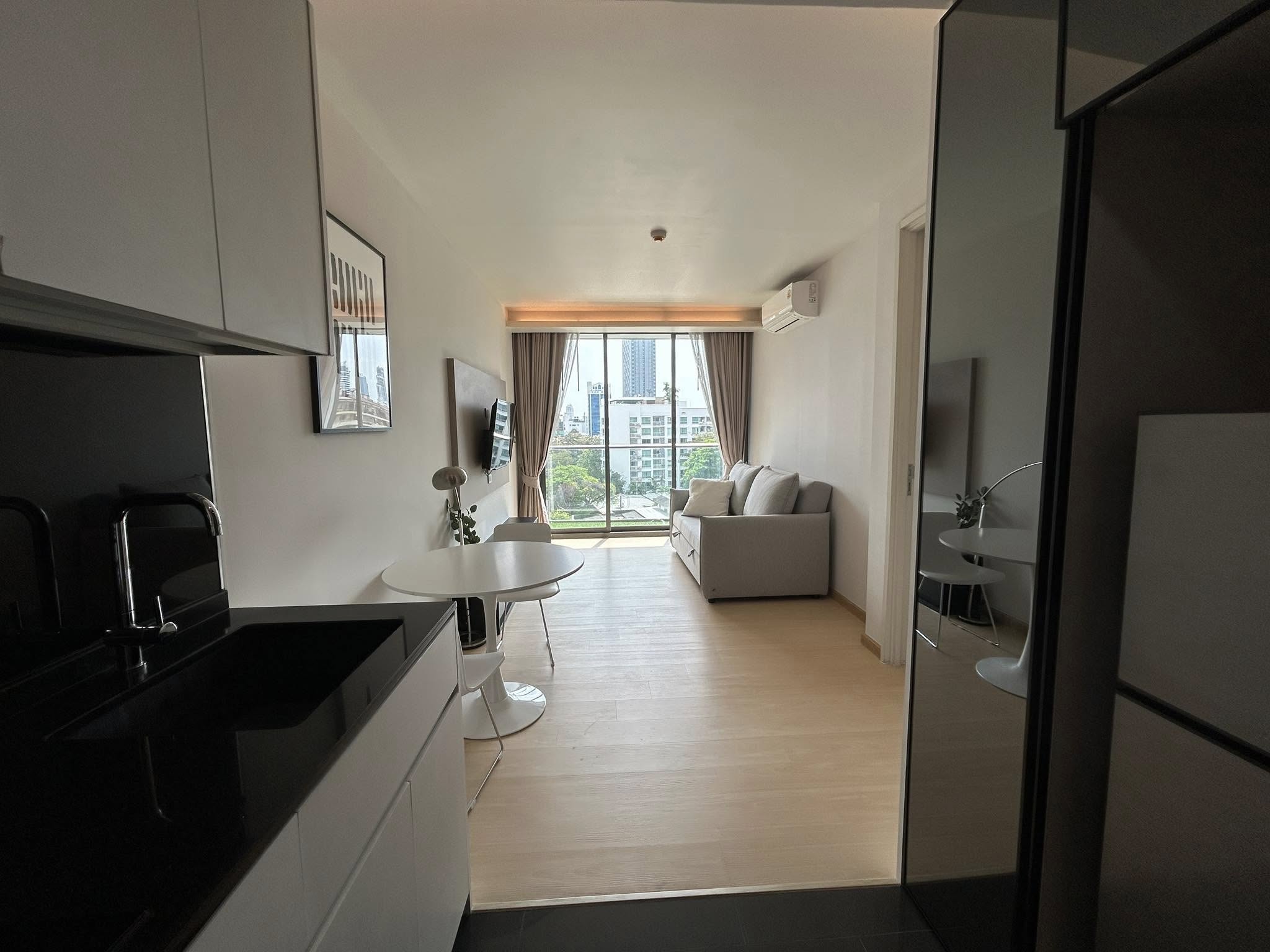 1-Bedroom, 1-Bath, 46 sqm Condo for Rent at Via 49, Sukhumvit – ฿35,000/month, Near Thonglor BTS