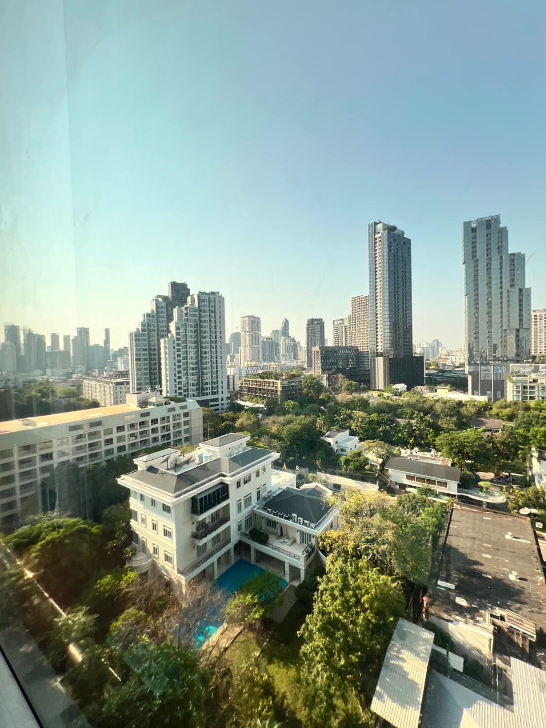 Spacious 2-bed 74.25 SQM condo at Ashton Morph 38. Pet-friendly, luxury high-rise near BTS Thong Lo. Sale 13M THB. Contact now for a private viewing!