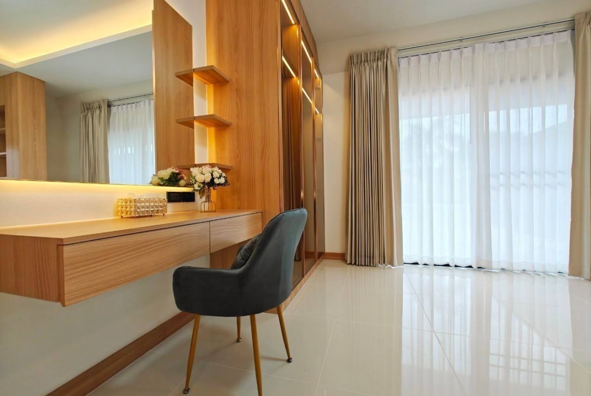 4-Bedroom, 3-Bathroom Villa for Sale in Villa in Pattaya Tropical Village, 320 sqm, 12,900,000 THB, Near Pattaya Railway Station