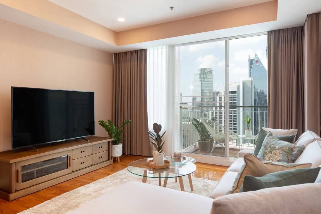 2-Bed, 2-Bath, 100 sqm Condo for Rent at Baan Siri 24, Near BTS Phrom Phong, 60,000 THB/month