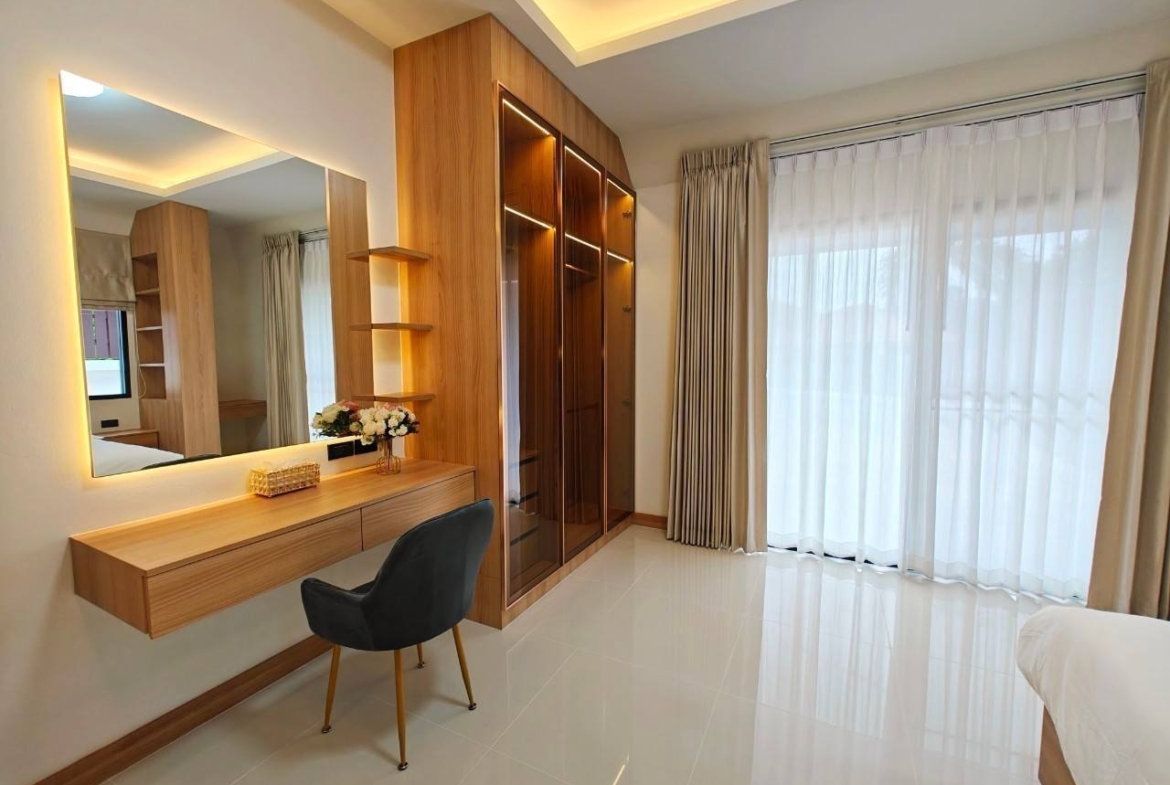 4-Bedroom, 3-Bathroom Villa for Sale in Villa in Pattaya Tropical Village, 320 sqm, 12,900,000 THB, Near Pattaya Railway Station