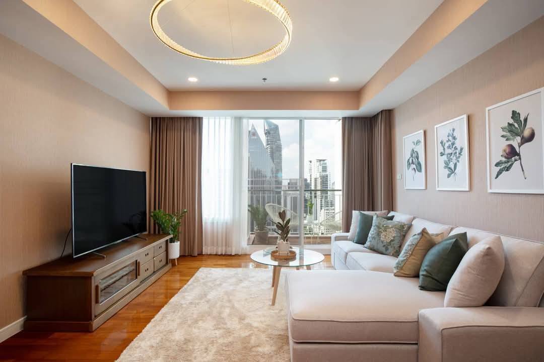 2-Bed, 2-Bath, 100 sqm Condo for Rent at Baan Siri 24, Near BTS Phrom Phong, 60,000 THB/month