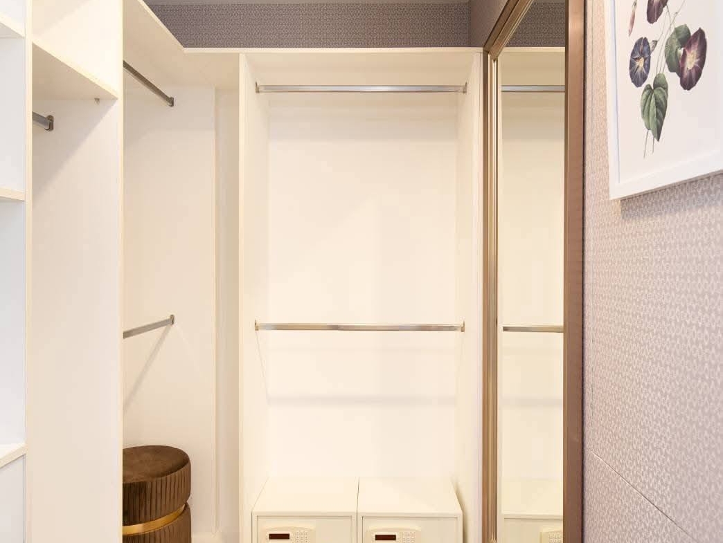 2-Bed, 2-Bath, 100 sqm Condo for Rent at Baan Siri 24, Near BTS Phrom Phong, 60,000 THB/month