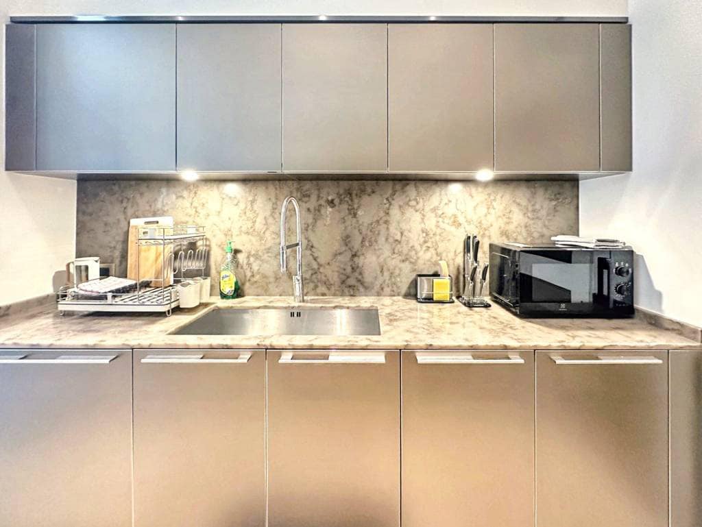 2-Bedroom, 2-Bathroom Condo for Rent at The Residences at Mandarin Oriental, 379 Sqm, 260,000 THB/Month, Near Saphan Taksin BTS