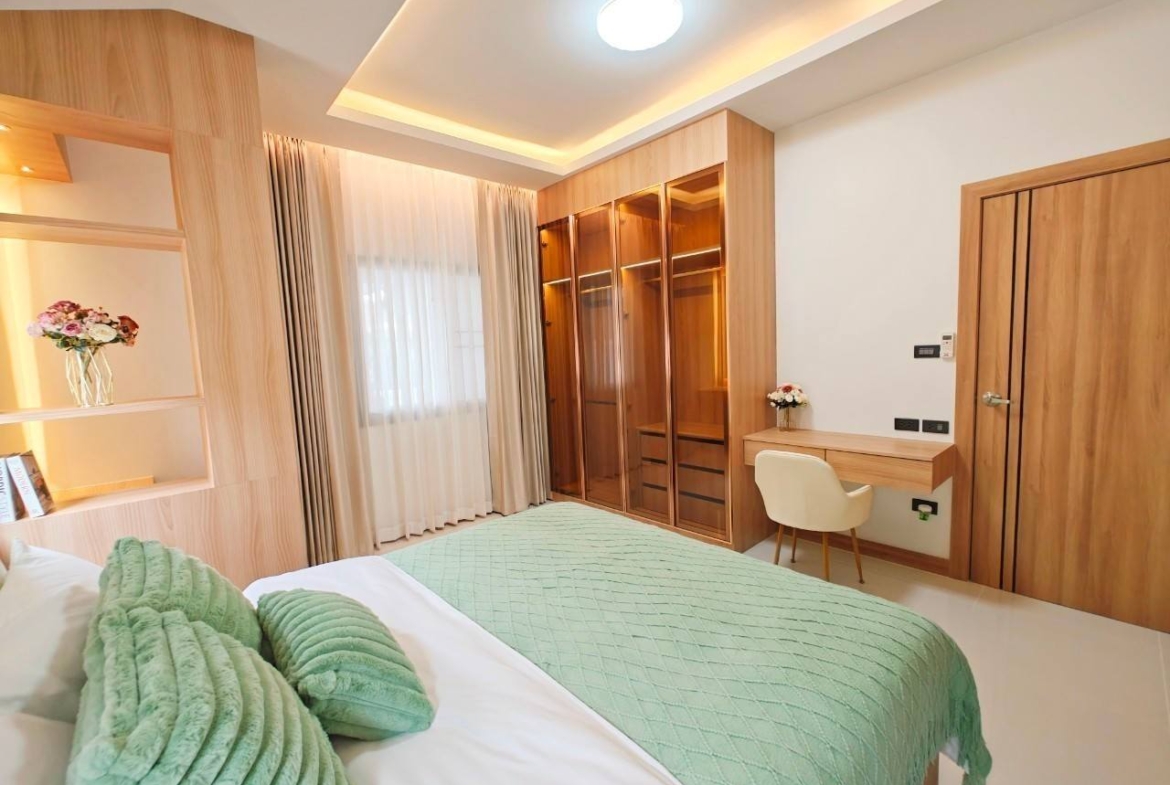 4-Bedroom, 3-Bathroom Villa for Sale in Villa in Pattaya Tropical Village, 320 sqm, 12,900,000 THB, Near Pattaya Railway Station