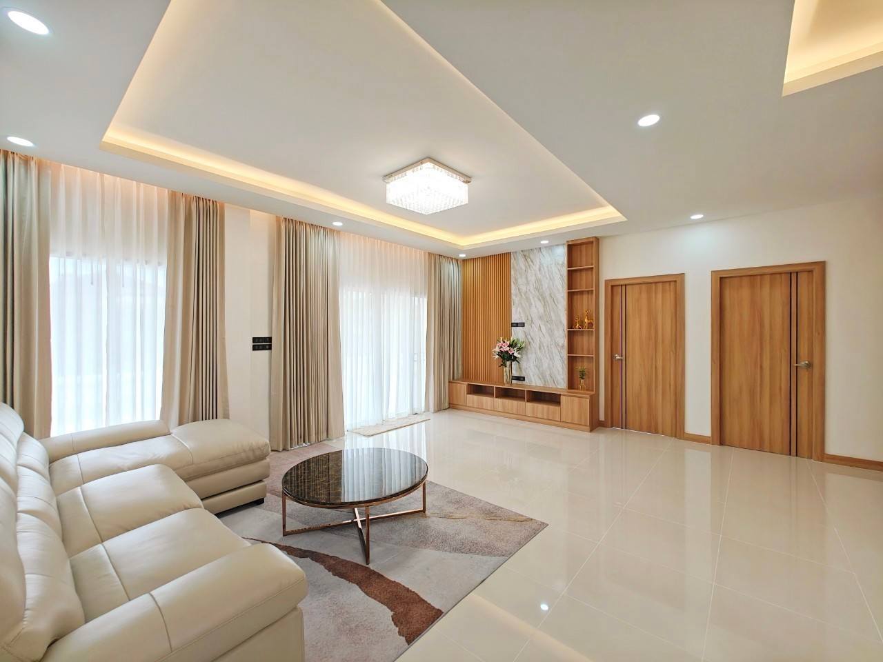 4-Bedroom, 3-Bathroom Villa for Sale in Villa in Pattaya Tropical Village, 320 sqm, 12,900,000 THB, Near Pattaya Railway Station