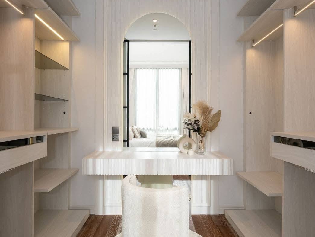 3-Bedroom, 3-Bathroom Condo for Rent at MUNIQ Lang Suan, 123.29 Sqm, 180,000 THB/Month, Near BTS Ploenchit