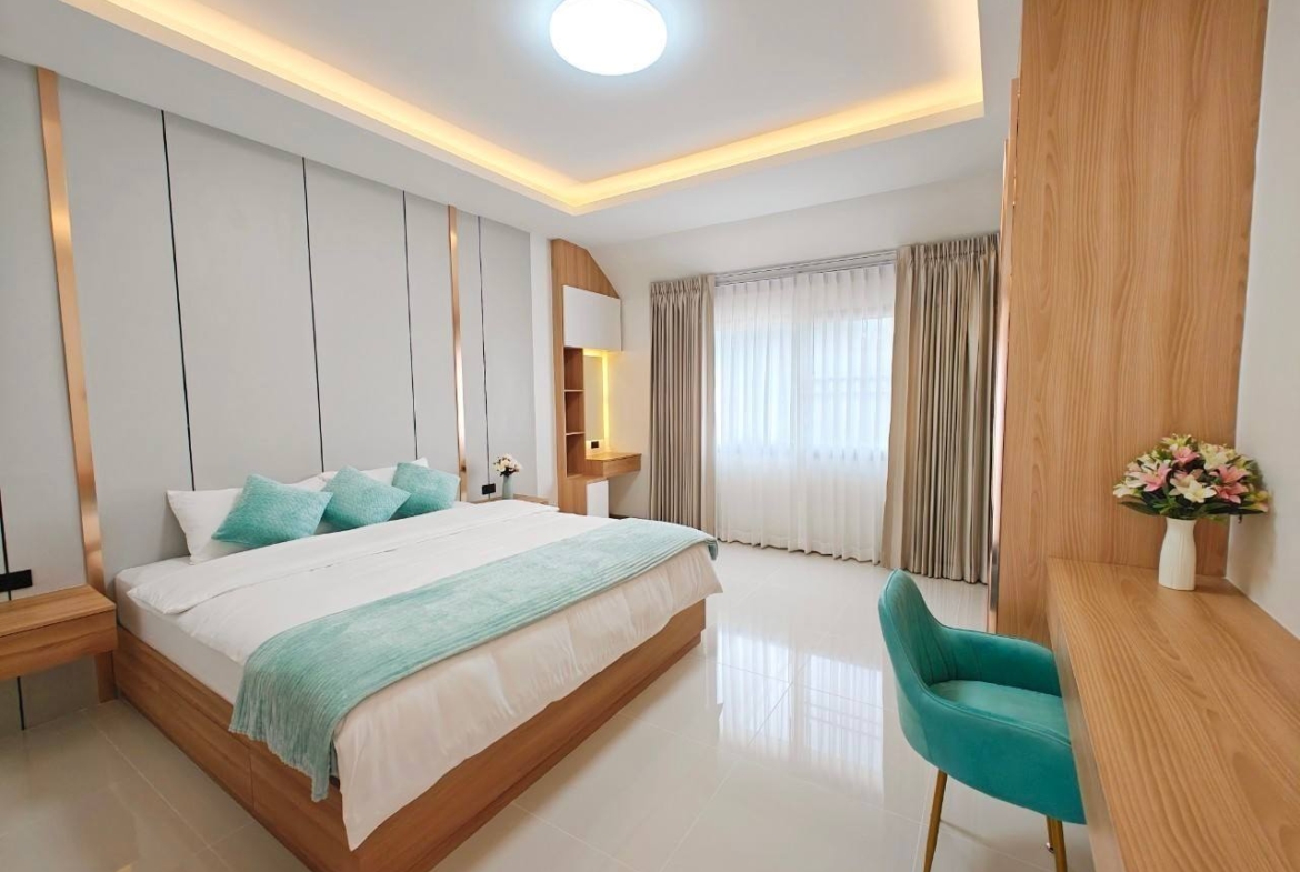 4-Bedroom, 3-Bathroom Villa for Sale in Villa in Pattaya Tropical Village, 320 sqm, 12,900,000 THB, Near Pattaya Railway Station
