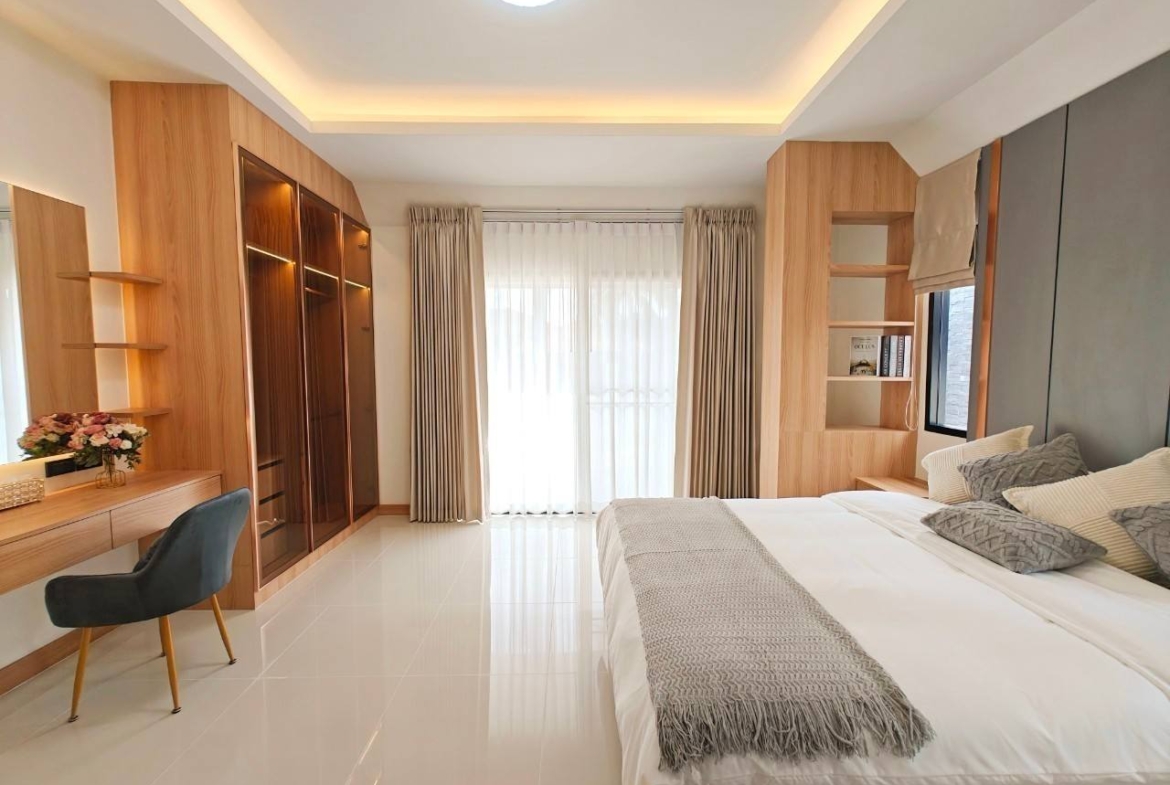 4-Bedroom, 3-Bathroom Villa for Sale in Villa in Pattaya Tropical Village, 320 sqm, 12,900,000 THB, Near Pattaya Railway Station