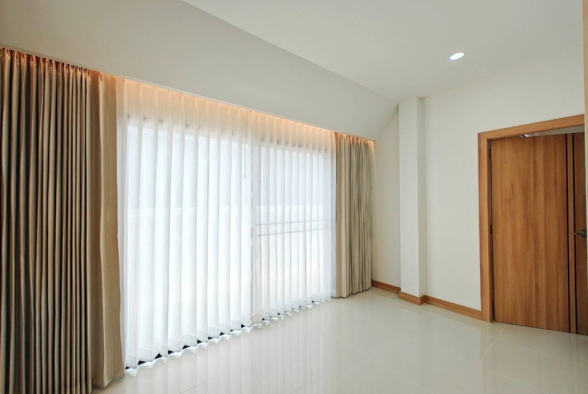 4-Bedroom, 3-Bathroom Villa for Sale in Villa in Pattaya Tropical Village, 320 sqm, 12,900,000 THB, Near Pattaya Railway Station