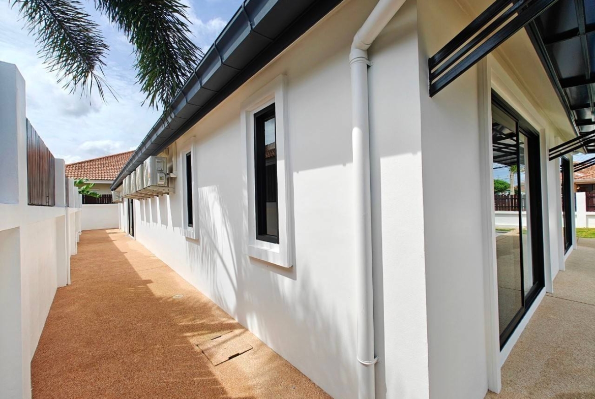 4-Bedroom, 3-Bathroom Villa for Sale in Villa in Pattaya Tropical Village, 320 sqm, 12,900,000 THB, Near Pattaya Railway Station