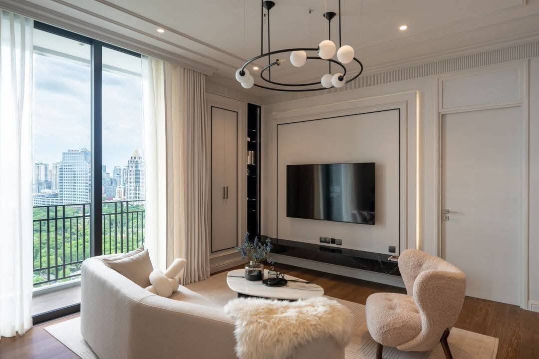 3-Bedroom, 3-Bathroom Condo for Rent at MUNIQ Lang Suan, 123.29 Sqm, 180,000 THB/Month, Near BTS Ploenchit