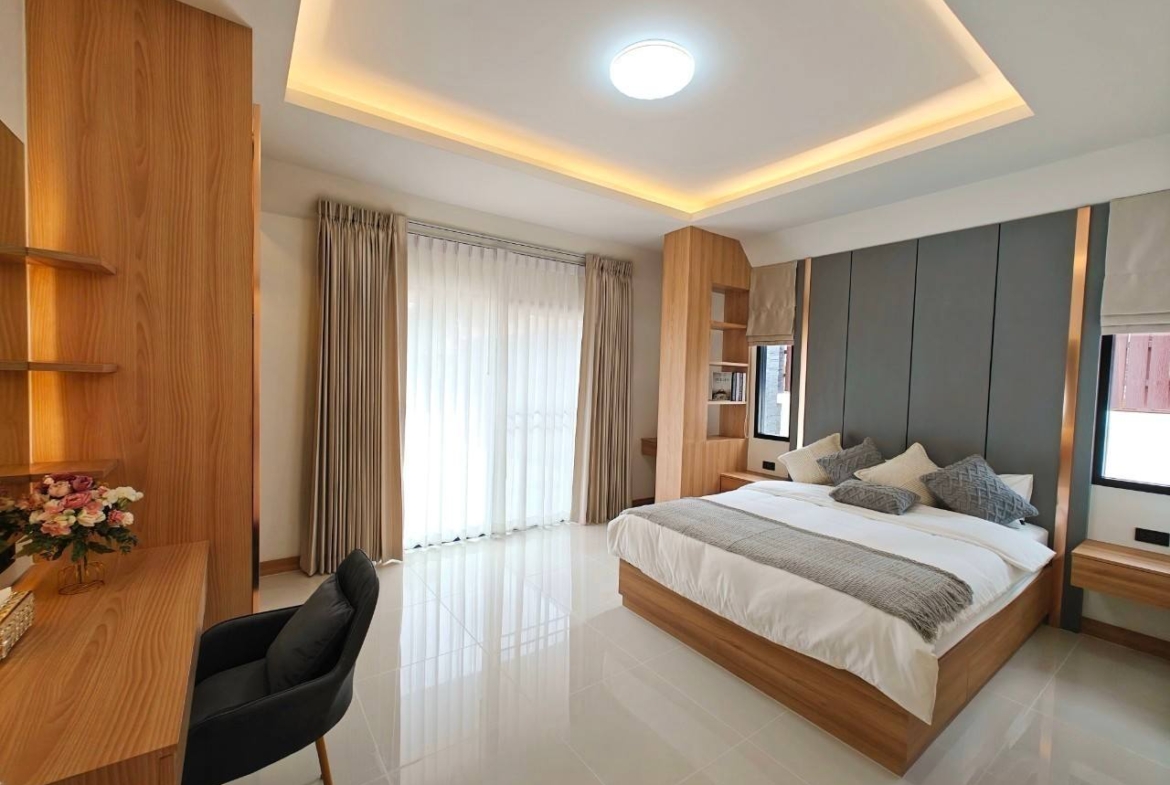 4-Bedroom, 3-Bathroom Villa for Sale in Villa in Pattaya Tropical Village, 320 sqm, 12,900,000 THB, Near Pattaya Railway Station