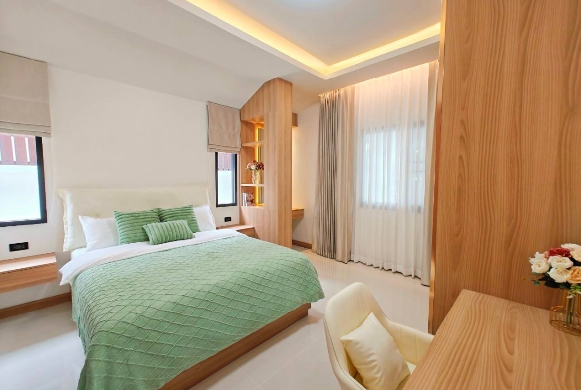 4-Bedroom, 3-Bathroom Villa for Sale in Villa in Pattaya Tropical Village, 320 sqm, 12,900,000 THB, Near Pattaya Railway Station