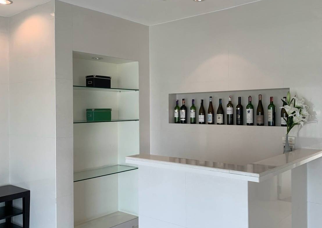 5-Bed, 4-Bath, 385 sqm Duplex Penthouse at Royal Residence Park for Rent near Lumphini MRT, 250,000 THB/month