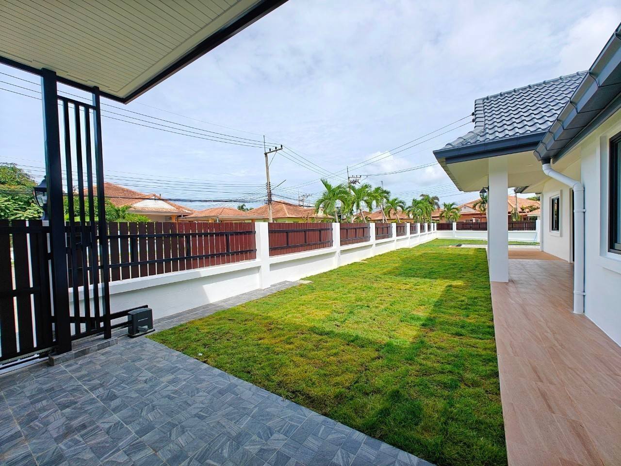 4-Bedroom, 3-Bathroom Villa for Sale in Villa in Pattaya Tropical Village, 320 sqm, 12,900,000 THB, Near Pattaya Railway Station