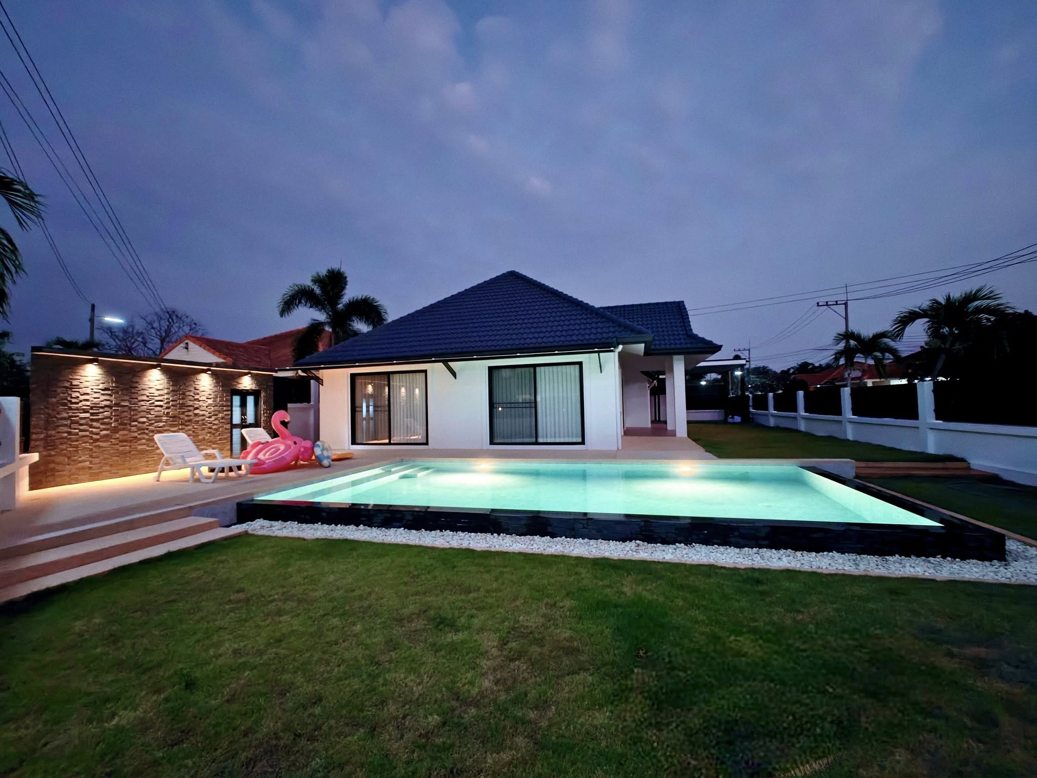 4-Bedroom, 3-Bathroom Villa for Sale in Villa in Pattaya Tropical Village, 320 sqm, 12,900,000 THB, Near Pattaya Railway Station