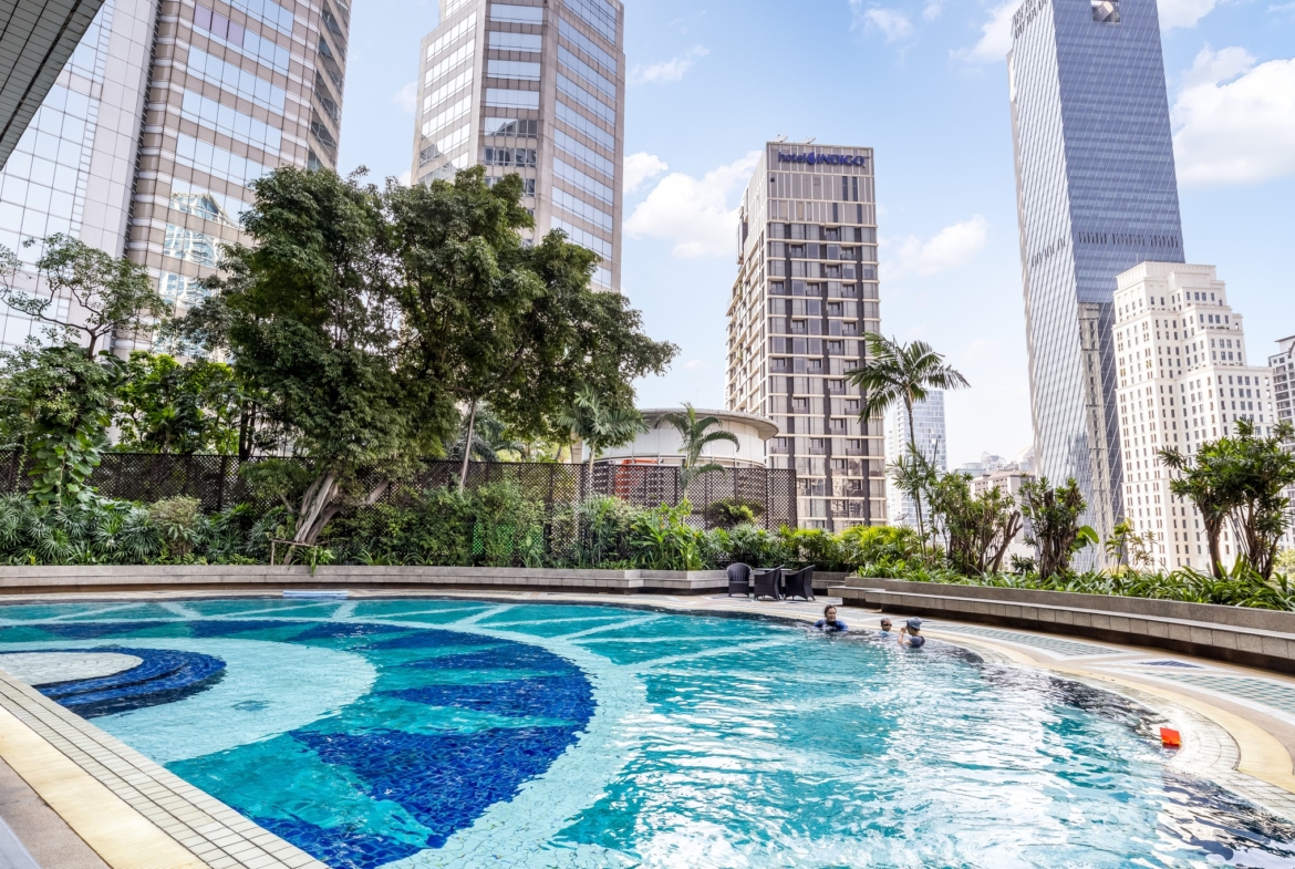 2 Bed, 1 Bath, 137 sqm Condominium for Rent at All Seasons Mansion, Near Pleonchit BTS, ฿78,000/month – Luxury Living in Lumphini